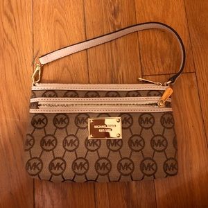 Michael Kors mini clutch